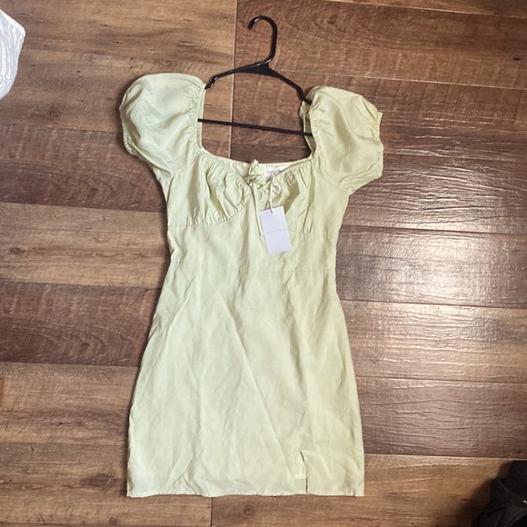 The perfect little green dress! New with tags. Brand: Luca + Grae - Picture 4 of 5